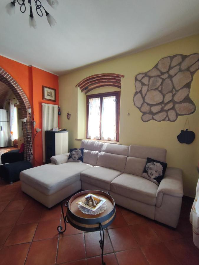 Da Barbara&Simone Apartment Collemezzano Bagian luar foto